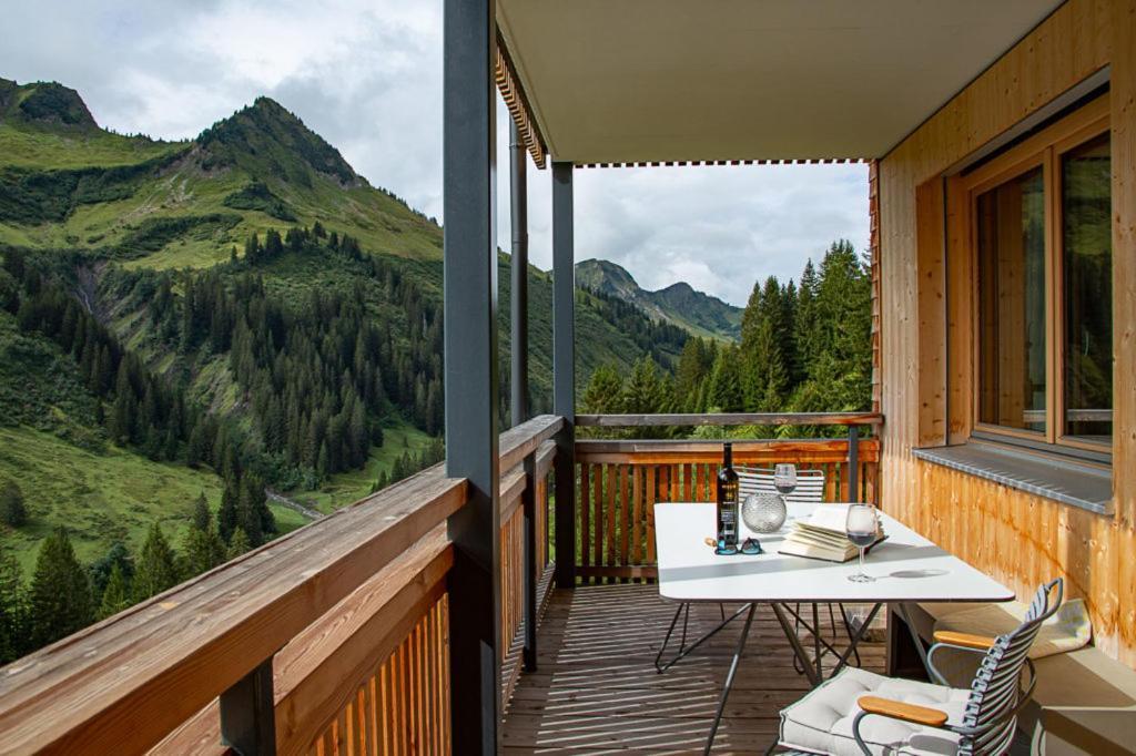 Ferienwohnung Smart Living Damuels Exterior foto